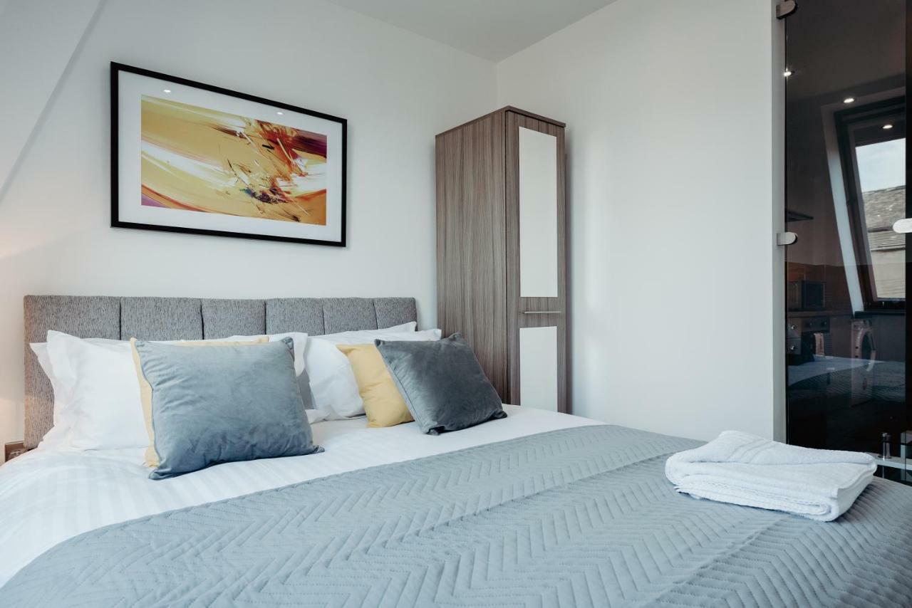 Serviced Apartments At Halifax House ハリファックス エクステリア 写真